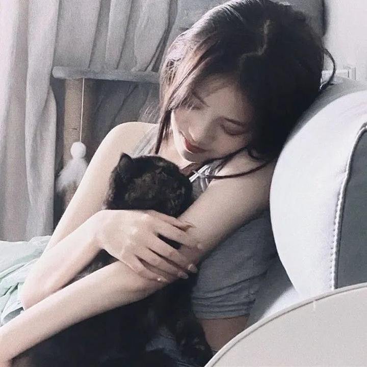 扭计美人
